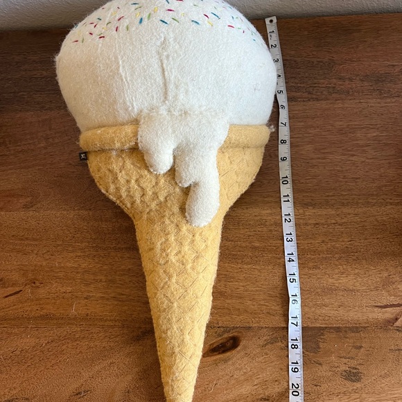 FIONA WALKER felt ice cream cone - Picture 6 of 6